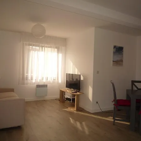 Superbe T3 Renove Gare Du Midi Apartman *